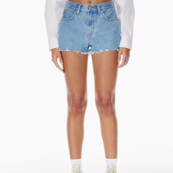 Aritzia Sunday Best Tatum 3" Jean Short - Picture 2 of 14